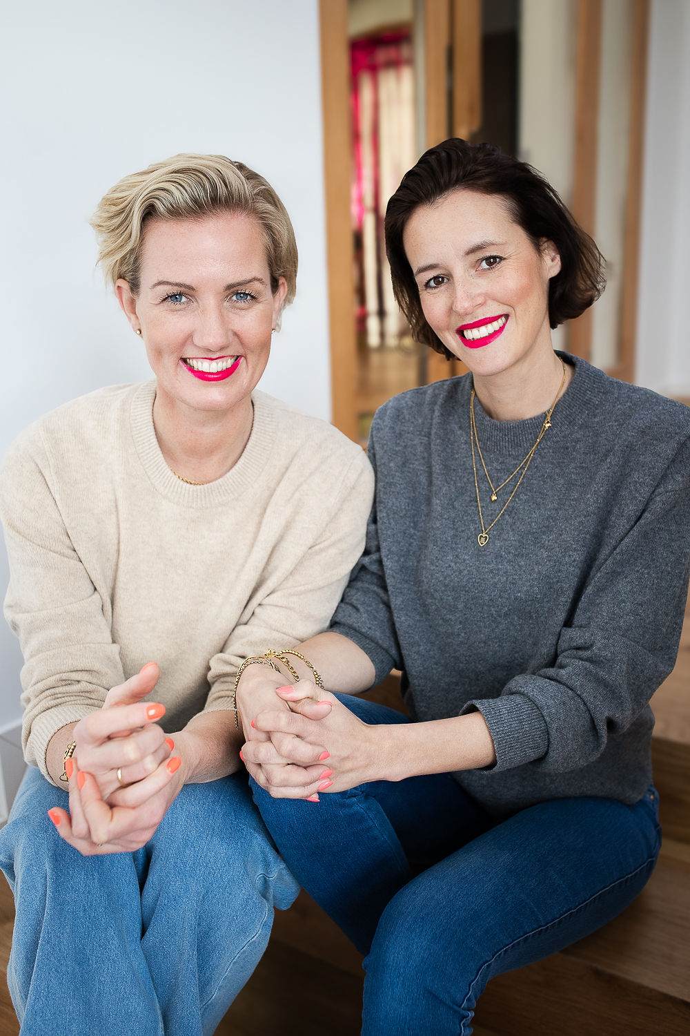 Ina & Tina — Gründerinnen von AI Finanzen & Business